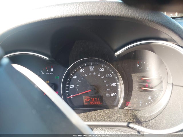 44883521 :رقم المزاد ، 5XYKT4A6XEG501862 vin ، 2014 Kia Sorento Lx مزاد بيع