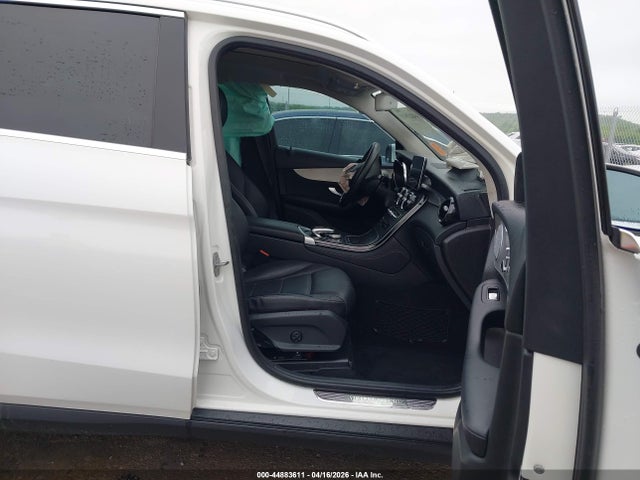 Продажа на аукционе авто 2019 Mercedes-benz Glc 300, vin: WDC0G4JB4K1000402, номер лота: 44883611