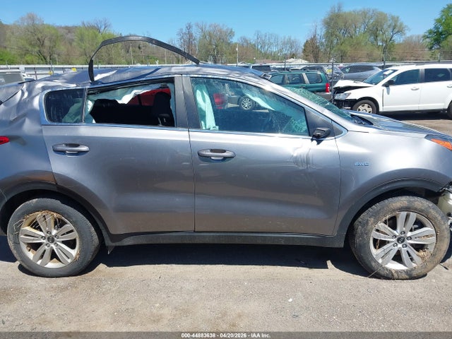 KNDPMCAC6H7128212 KIA Sportage Lx