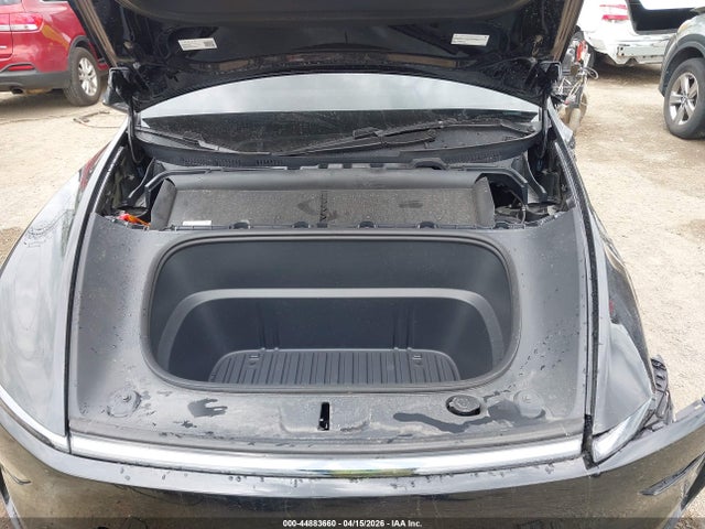 Продаж на аукціоні авто 2026 Tesla Model Y All-wheel Drive/long Range Launch Series/premium All-wheel Drive, vin: 7SAYGDEE7TF412354, номер лоту: 44883660