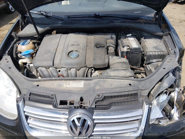 Продаж на аукціоні авто 2010 Volkswagen Jetta Limited Edition, vin: 3VWRZ7AJ4AM105648, номер лоту: 44883670