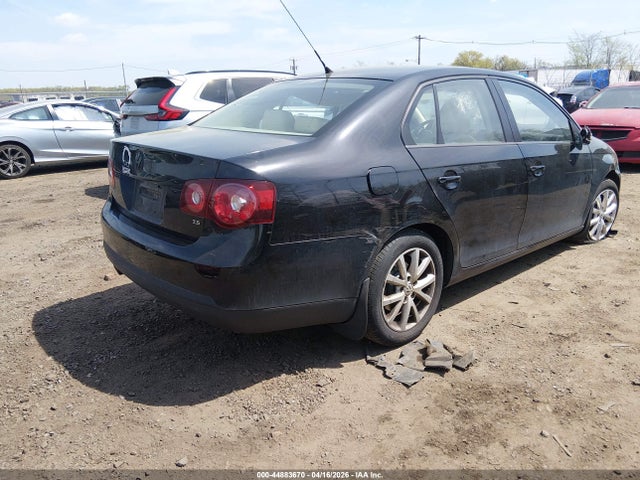 Продаж на аукціоні авто 2010 Volkswagen Jetta Limited Edition, vin: 3VWRZ7AJ4AM105648, номер лоту: 44883670