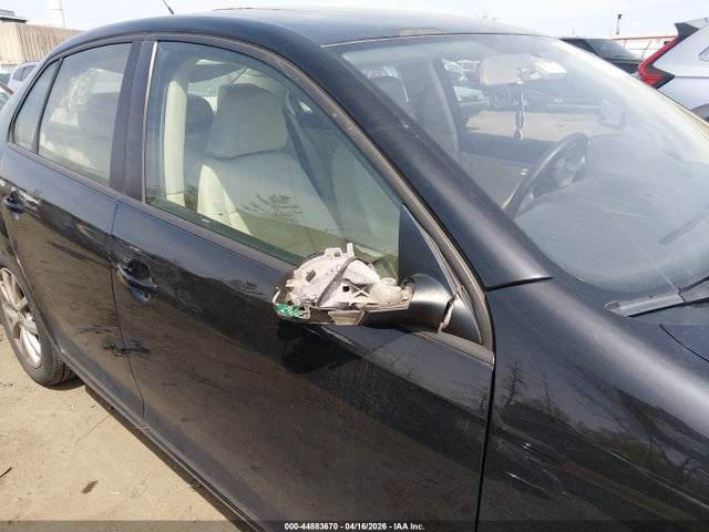 Продаж на аукціоні авто 2010 Volkswagen Jetta Limited Edition, vin: 3VWRZ7AJ4AM105648, номер лоту: 44883670