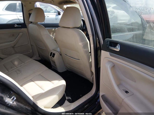 Продаж на аукціоні авто 2010 Volkswagen Jetta Limited Edition, vin: 3VWRZ7AJ4AM105648, номер лоту: 44883670