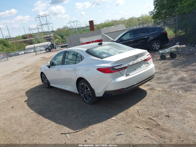 Toyota CAMRY XLE 2025 4T1DAACKXSU066709 Image 3