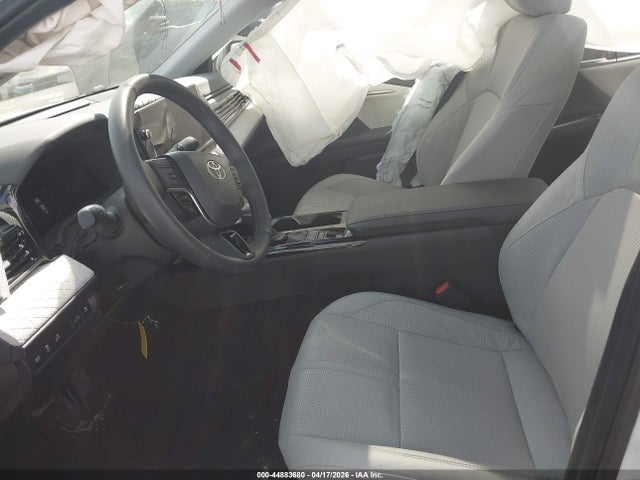 Toyota CAMRY XLE 2025 4T1DAACKXSU066709 Image 5