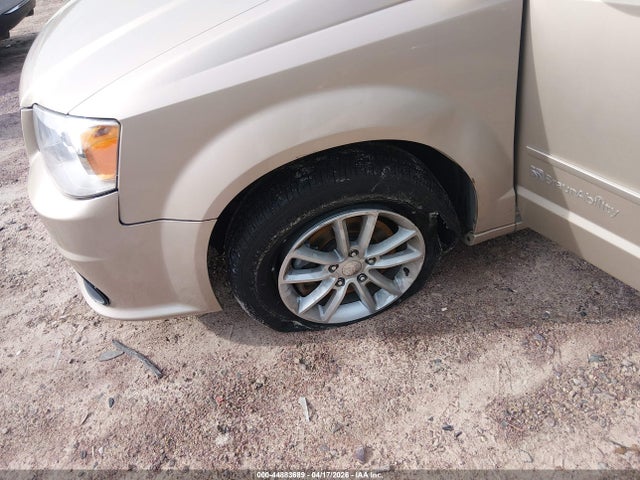 2015 Dodge Grand Caravan Sxt მანქანა იყიდება აუქციონზე, vin: 2C4RDGCGXFR591224, აუქციონის ნომერი: 44883689