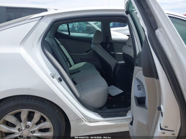 5XXGM4A70EG345900 KIA Optima Lx