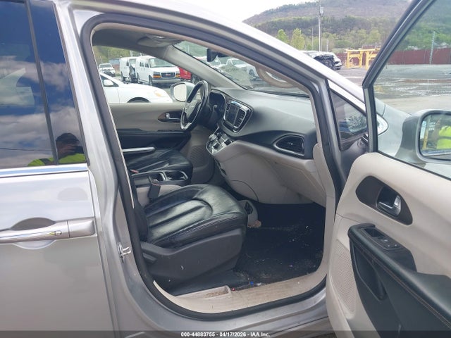 Продаж на аукціоні авто 2019 Chrysler Pacifica Touring L, vin: 2C4RC1BG2KR650343, номер лоту: 44883755