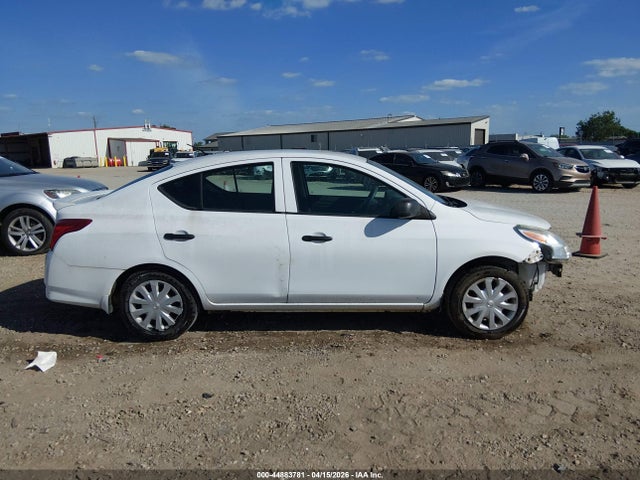 2015 Nissan Versa 1.6 S+ მანქანა იყიდება აუქციონზე, vin: 3N1CN7AP3FL918276, აუქციონის ნომერი: 44883781
