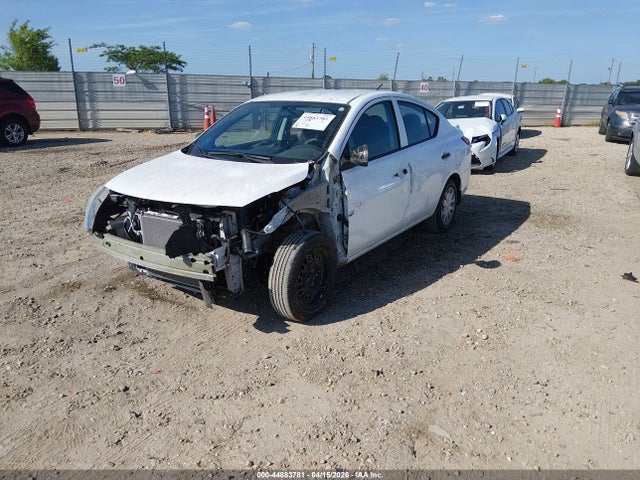 2015 Nissan Versa 1.6 S+ მანქანა იყიდება აუქციონზე, vin: 3N1CN7AP3FL918276, აუქციონის ნომერი: 44883781