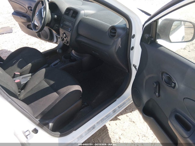 2015 Nissan Versa 1.6 S+ მანქანა იყიდება აუქციონზე, vin: 3N1CN7AP3FL918276, აუქციონის ნომერი: 44883781