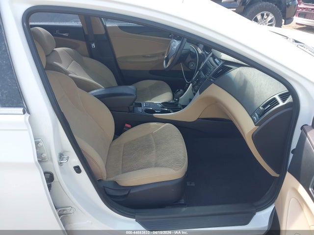 2014 Hyundai Sonata Gls მანქანა იყიდება აუქციონზე, vin: 5NPEB4AC6EH942287, აუქციონის ნომერი: 44883833