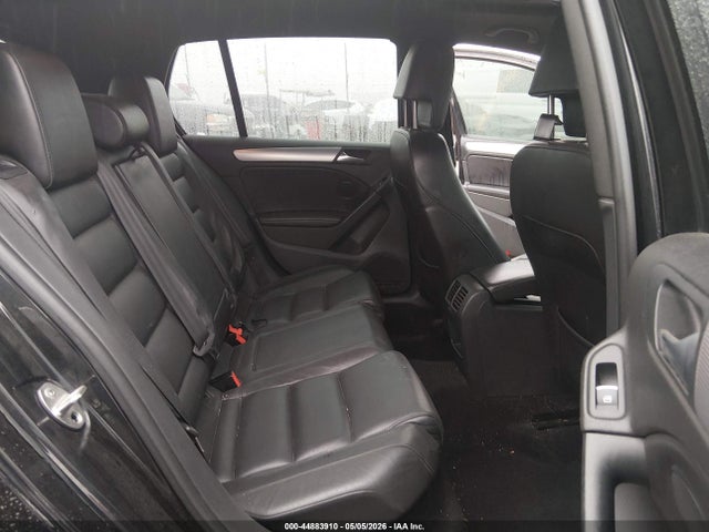 Продажа на аукционе авто 2013 Volkswagen Golf R 4-door, vin: WVWPF7AJ8DW075061, номер лота: 44883910