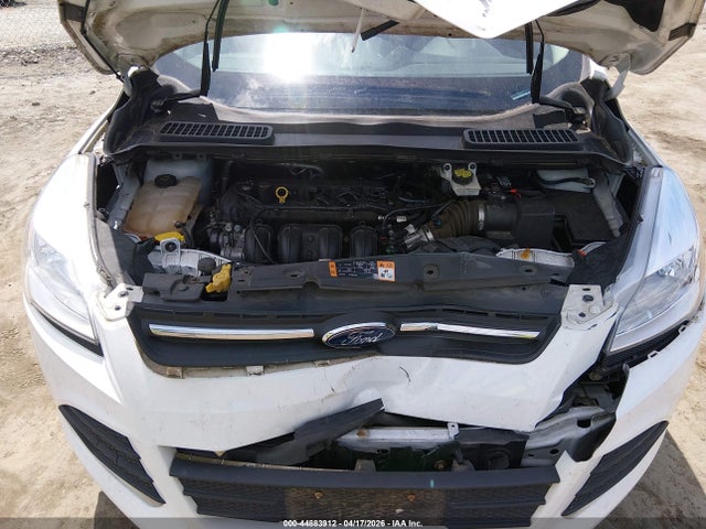 1FMCU0G75GUB31864 Ford ESCAPE SE