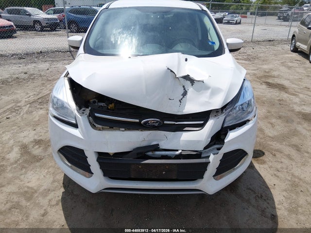1FMCU0G75GUB31864 Ford ESCAPE SE
