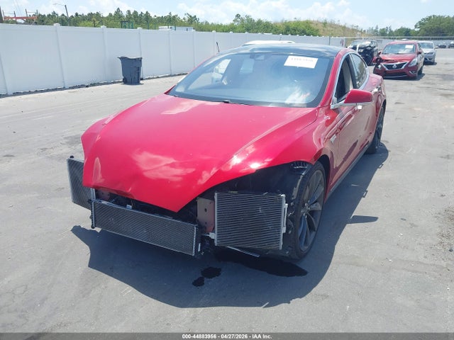 Продаж на аукціоні авто 2015 Tesla Model S 85d/p85d, vin: 5YJSA1E44FF105867, номер лоту: 44883956