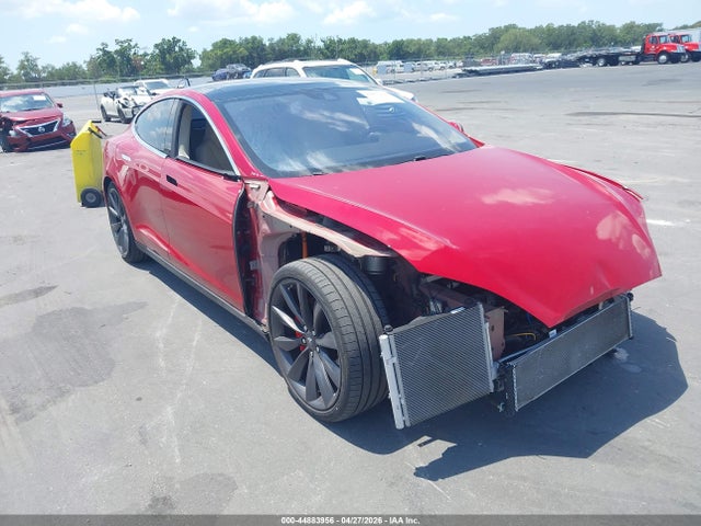 Продаж на аукціоні авто 2015 Tesla Model S 85d/p85d, vin: 5YJSA1E44FF105867, номер лоту: 44883956