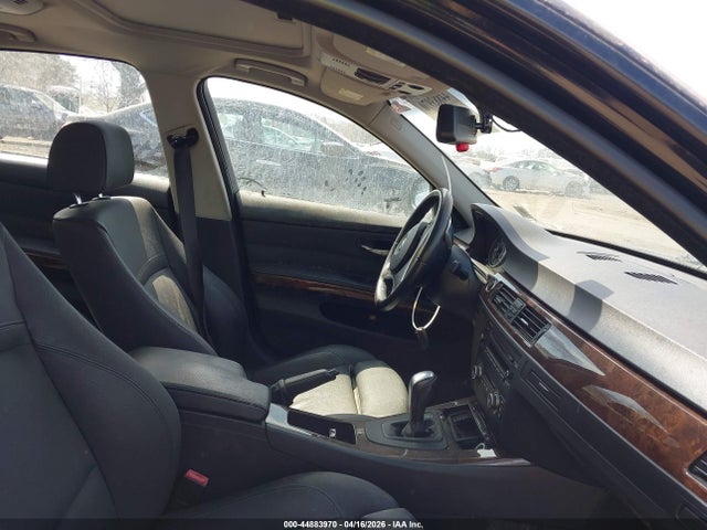 44883970 :رقم المزاد ، WBAPM77599NL87447 vin ، 2009 Bmw 335i مزاد بيع