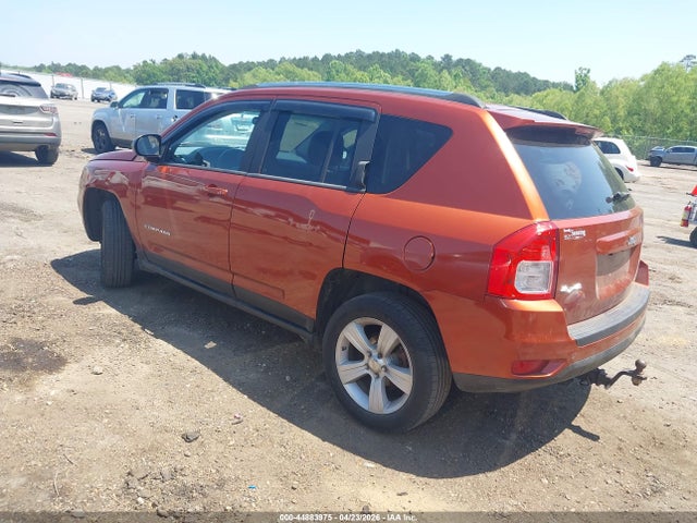 44883975 :رقم المزاد ، 1C4NJDEB8CD588568 vin ، 2012 Jeep Compass Latitude مزاد بيع