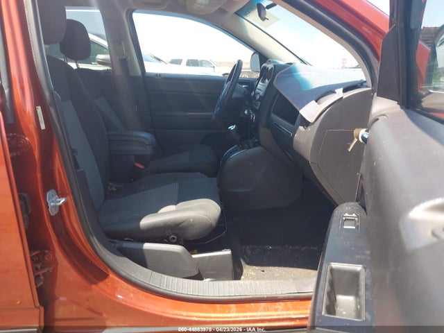 44883975 :رقم المزاد ، 1C4NJDEB8CD588568 vin ، 2012 Jeep Compass Latitude مزاد بيع