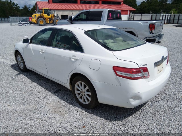 2011 Toyota Camry Xle მანქანა იყიდება აუქციონზე, vin: 4T1BF3EK3BU635269, აუქციონის ნომერი: 44884001