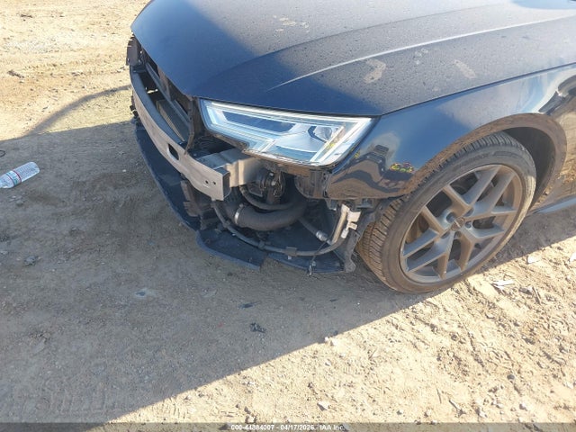 Продаж на аукціоні авто 2017 Audi A4 2.0t Premium, vin: WAUENAF44HN025356, номер лоту: 44884007
