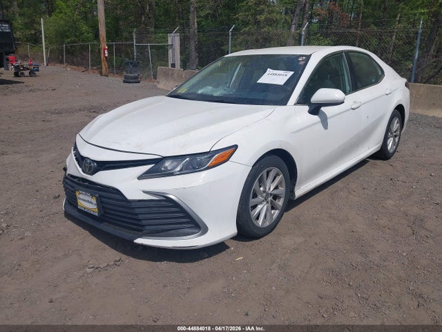 Aukcja sprzedaży 2021 Toyota Camry Le, vin: 4T1C11AK2MU587845, numer aukcji: 44884018