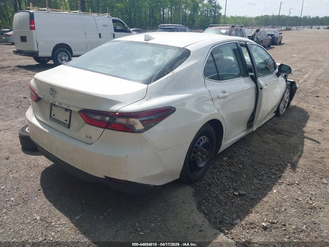 Aukcja sprzedaży 2021 Toyota Camry Le, vin: 4T1C11AK2MU587845, numer aukcji: 44884018