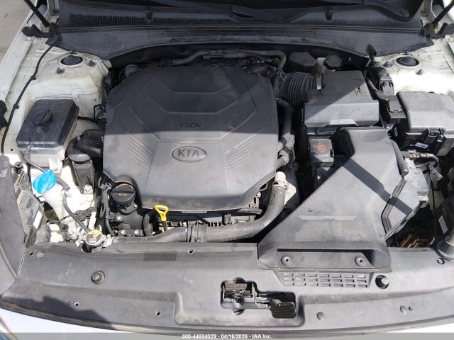 44884029 :رقم المزاد ، KNALC4J16H5086302 vin ، 2017 Kia Cadenza Premium مزاد بيع