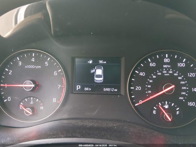 44884029 :رقم المزاد ، KNALC4J16H5086302 vin ، 2017 Kia Cadenza Premium مزاد بيع