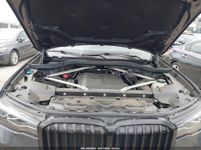 44884084 :رقم المزاد ، 5UXCW2C08N9K33855 vin ، 2022 Bmw X7 Xdrive40i مزاد بيع