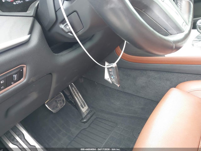 44884084 :رقم المزاد ، 5UXCW2C08N9K33855 vin ، 2022 Bmw X7 Xdrive40i مزاد بيع