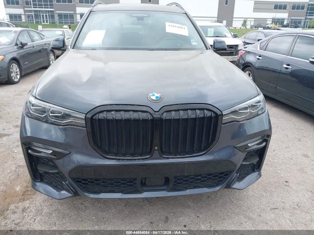 44884084 :رقم المزاد ، 5UXCW2C08N9K33855 vin ، 2022 Bmw X7 Xdrive40i مزاد بيع