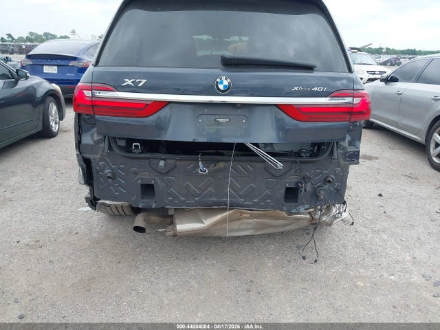 44884084 :رقم المزاد ، 5UXCW2C08N9K33855 vin ، 2022 Bmw X7 Xdrive40i مزاد بيع