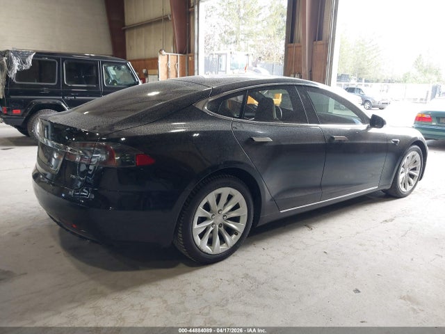 Продаж на аукціоні авто 2017 Tesla Model S 100d/60d/75d/90d/p100d, vin: 5YJSA1E22HF178785, номер лоту: 44884089