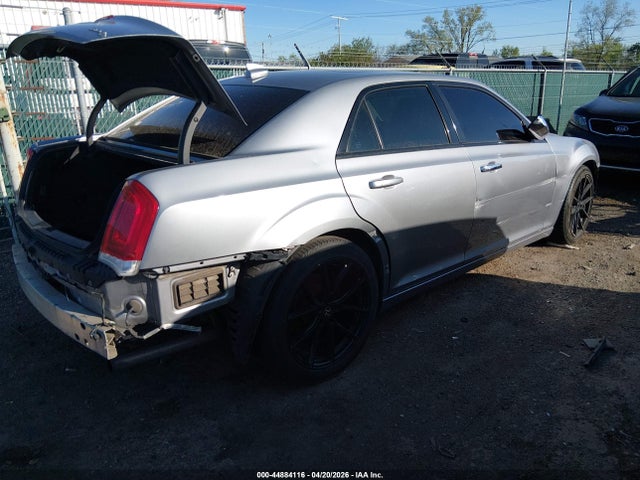 Продаж на аукціоні авто 2015 Chrysler 300c, vin: 2C3CCAEG0FH903760, номер лоту: 44884116