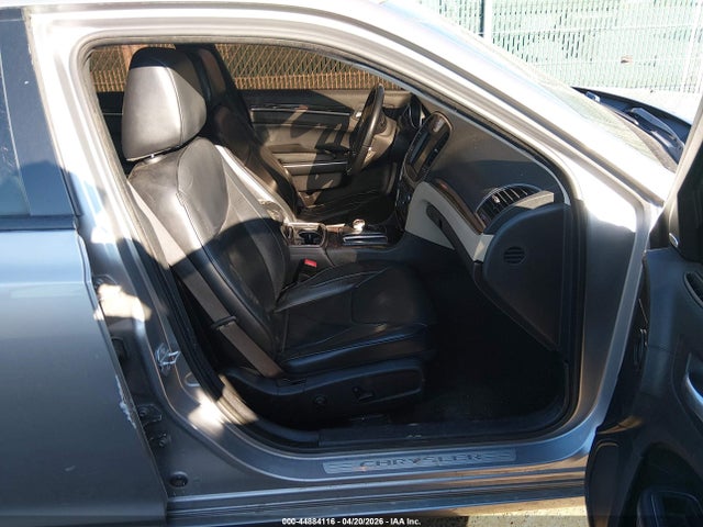 Продаж на аукціоні авто 2015 Chrysler 300c, vin: 2C3CCAEG0FH903760, номер лоту: 44884116