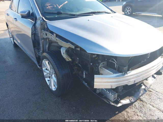 44884144 :رقم المزاد ، 1C3CCCAB7FN718571 vin ، 2015 Chrysler 200 Limited مزاد بيع