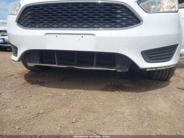 44884145 :رقم المزاد ، 1FADP3F27FL301904 vin ، 2015 Ford Focus Se مزاد بيع