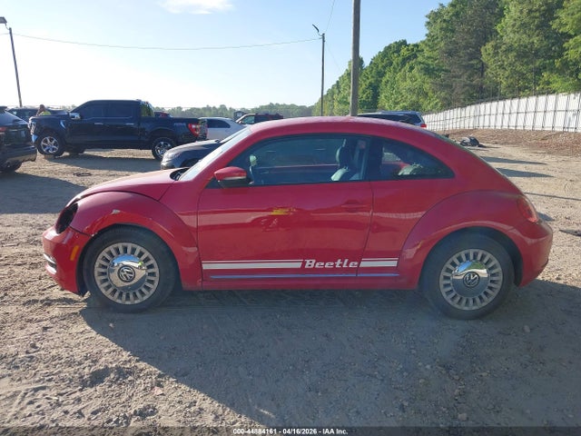 2014 Volkswagen Beetle 2.5l მანქანა იყიდება აუქციონზე, vin: 3VWJP7AT2EM608671, აუქციონის ნომერი: 44884161