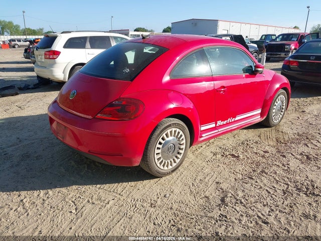 2014 Volkswagen Beetle 2.5l მანქანა იყიდება აუქციონზე, vin: 3VWJP7AT2EM608671, აუქციონის ნომერი: 44884161