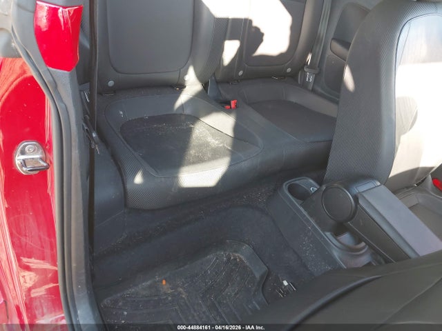 2014 Volkswagen Beetle 2.5l მანქანა იყიდება აუქციონზე, vin: 3VWJP7AT2EM608671, აუქციონის ნომერი: 44884161