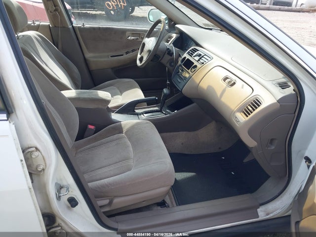 2000 HONDA ACCORD 1HGCG6658YA000947 Photo 4