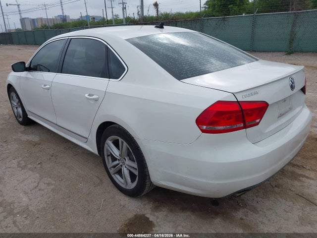 Aukcja sprzedaży 2013 Volkswagen Passat 2.0l Tdi Sel Premium, vin: 1VWCN7A33DC146197, numer aukcji: 44884227