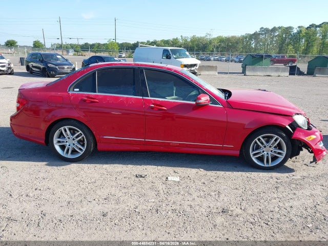 2013 MERCEDES-BENZ C 250 WDDGF4HB0DA851005 Photo 4