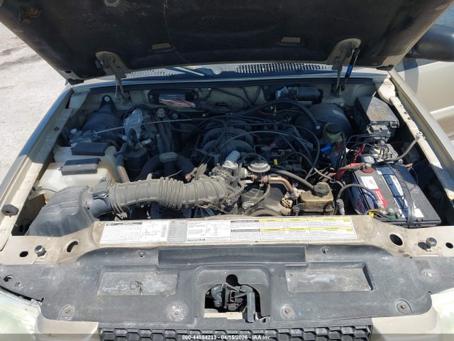 2002 Ford Explorer Sport Trac მანქანა იყიდება აუქციონზე, vin: 1FMZU67E72UC05855, აუქციონის ნომერი: 44884233