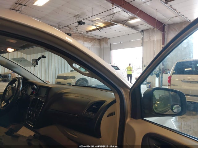 Продаж на аукціоні авто 2016 Dodge Grand Caravan Sxt, vin: 2C4RDGCG1GR248741, номер лоту: 44884248