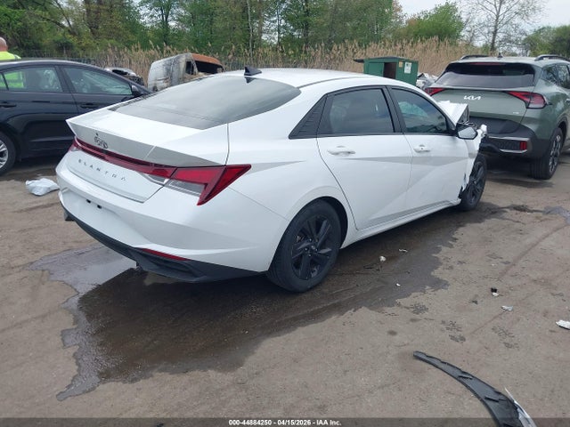 44884250 :رقم المزاد ، 5NPLM4AG3PH089046 vin ، 2023 Hyundai Elantra Sel مزاد بيع
