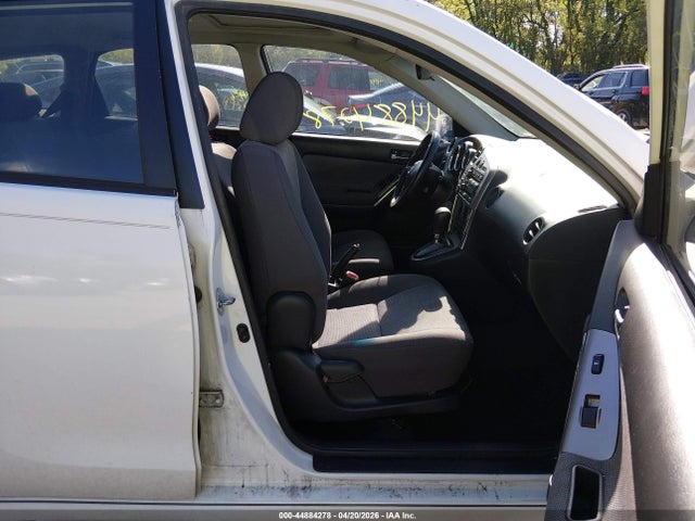 44884278 :رقم المزاد ، 2T1KR32E74C316953 vin ، 2004 Toyota Matrix Xr مزاد بيع